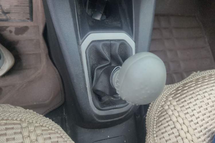 Used Citroen Elysee 2014 1.6L Manual Fashion Model CNG
