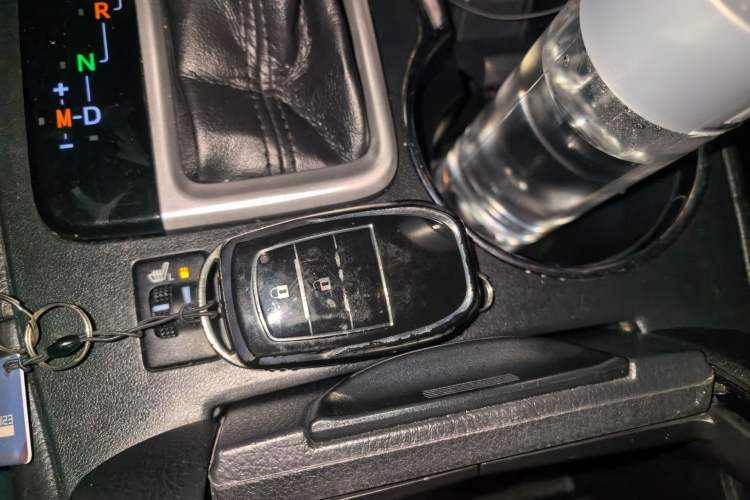 Used Toyota Highlander 2018 2.0T Four-Wheel Drive Luxury Edition 7 Seats China V Emission Standard