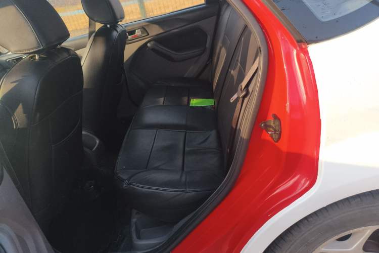 Used Ford Focus 2012 Hatchback Classic 1.8L Manual Base Model
