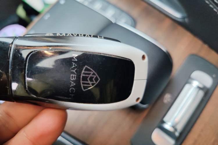 Used Mercedes-Benz GLS  Vehicle Key