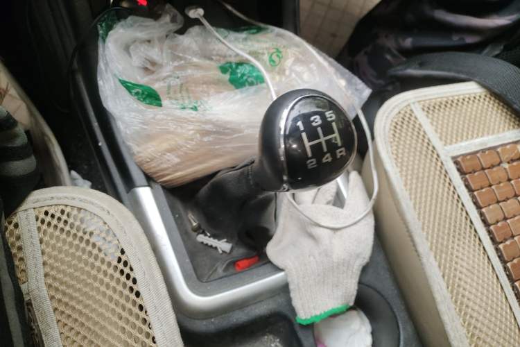 Used JDMC T7 2015 2.8T Two-Wheel-Drive Comfort Version with Extended Wheelbase JE493ZLQ4CB