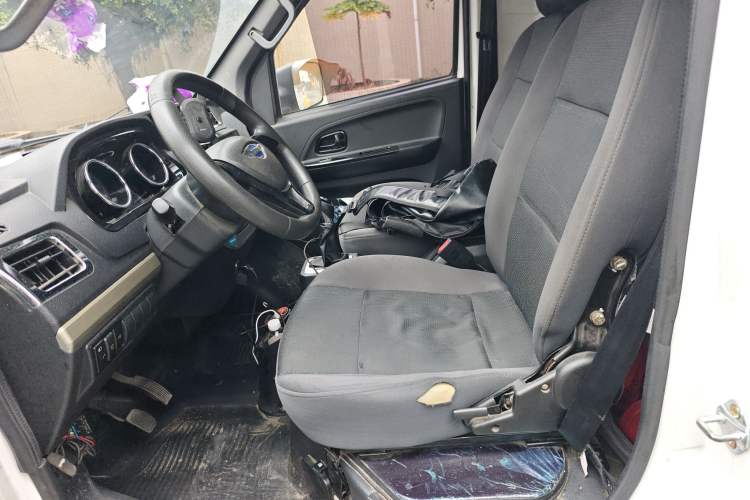 Used Foton Skyworth EV6 2023 Fast-Charging Version
