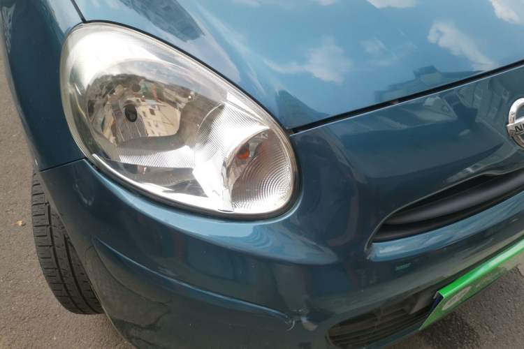 Used Nissan March 2015 1.2L Manual Easy-Enjoy Version
