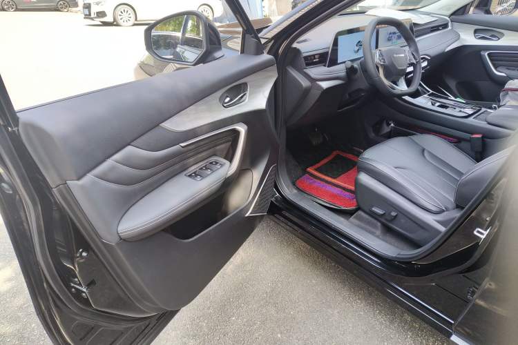 Used Venucia V DD-i 2025 Orca 150km Joyful Journey Edition