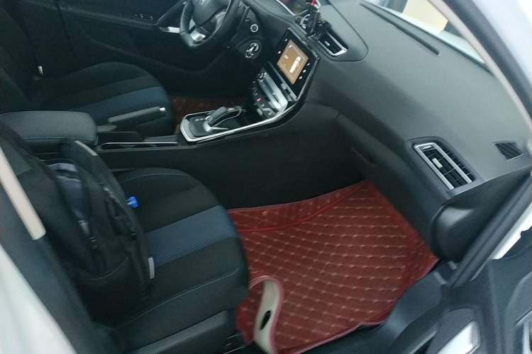 Used Peugeot 308 2019 230THP Automatic Luxury Edition China VI Standard Right Front Seat