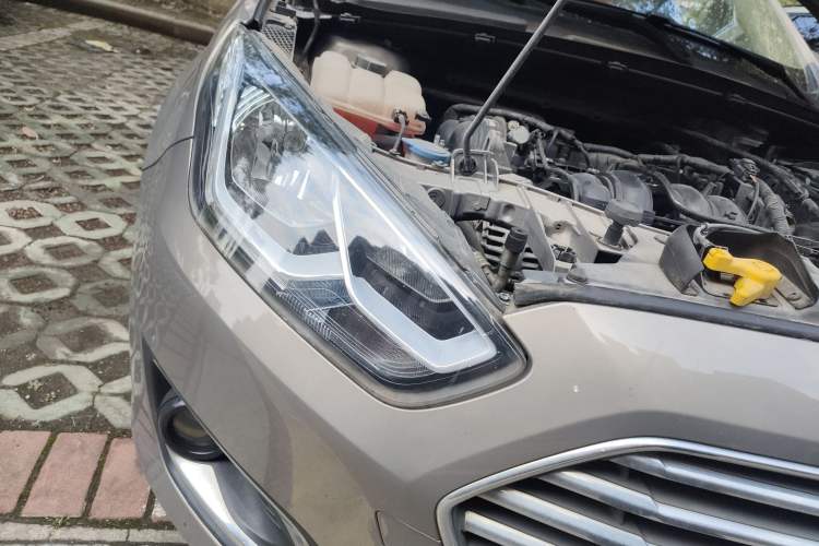 Used Ford Escort 2015 1.5L Manual Fashion Edition