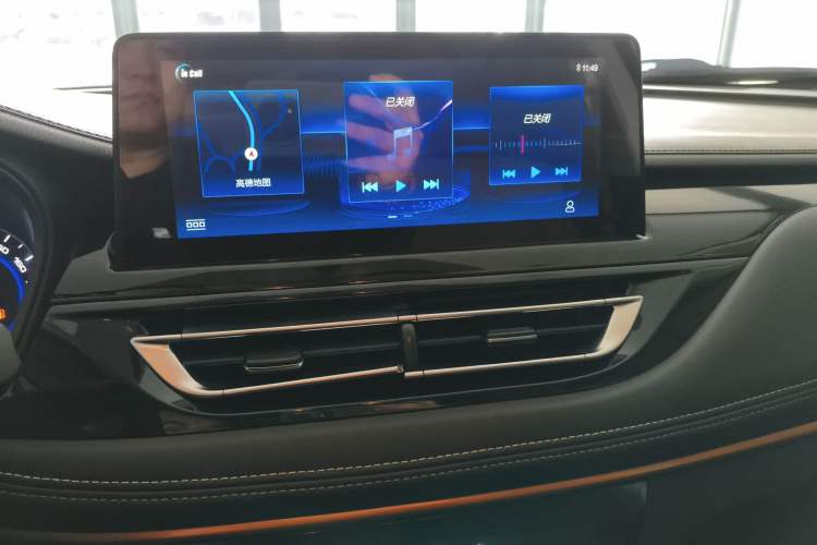 Used CHANGAN Eado DT 2019 1.6L Manual Comfort Model China VI Standard Audio And AC Panel