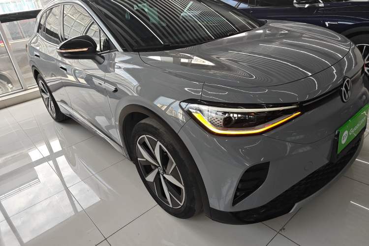 Used Volkswagen ID.4 CROZZ 2021 Long-Range PRO Two-Wheel Drive Version
