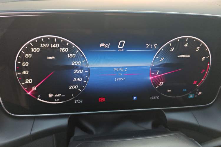 Used Mercedes-Benz GLC Coupe 2024 GLC 300 4MATIC Coupe SUV Instrument Cluster