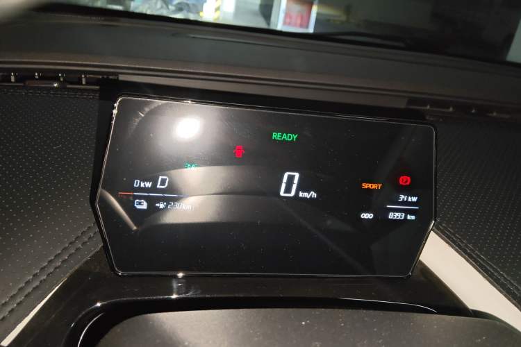 Used Chery QQ Little Ant 2024 Refreshed Version Youth Edition 321 km Beloved Edition 29.23 kWh
