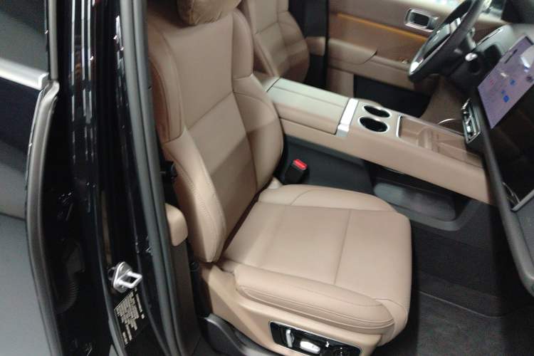 Used Li Auto L7 2025 Ultra Smart Refreshed Edition
