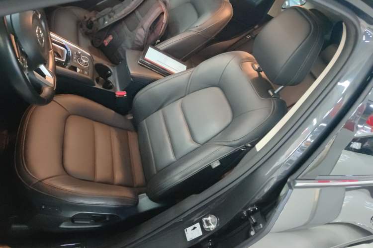 Used Mazda CX-5 2021 2.5L Automatic Two-Wheel Drive ZhiZun Version
