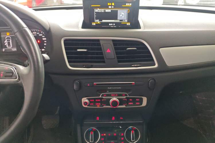 Used Audi Q3 2017 35 TFSI Fashion Model
