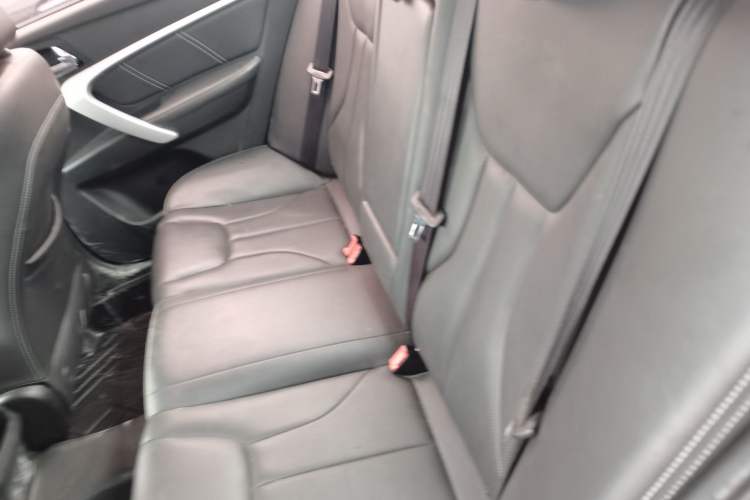 Used Geely Auto Emgrand 2017 Sedan Million Edition 1.5L Manual - Upward Version Left Rear Seat