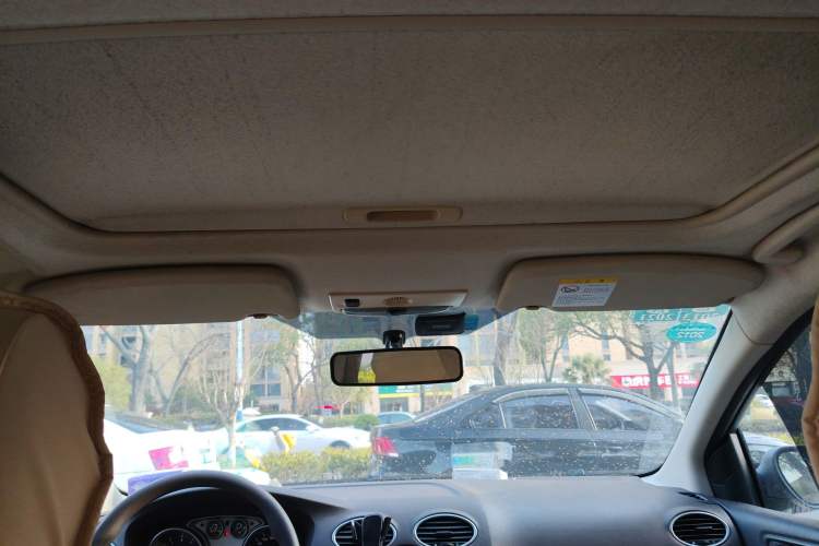 Used Ford Focus 2011 Sedan 1.8L Automatic Fashion Edition