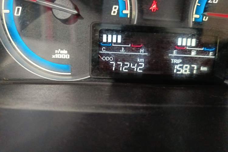 Used Baojun 730 2014 1.5L manual standard trim 7 seats