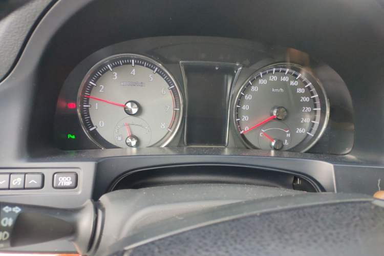 Used Toyota Crown 2015 2.0T Fashion Edition
