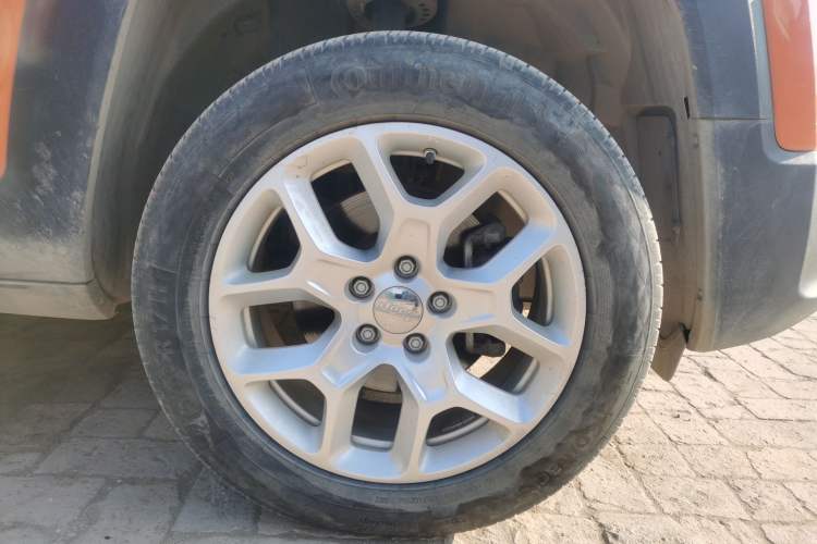 Used Jeep Renegade 2018 Connected Large Screen Version 180TS Automatic High-Energy Edition
