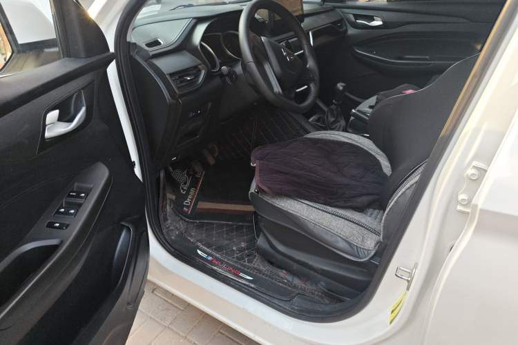 Used Wuling Hongguang S3 2018 1.5L Manual Standard Version China V Standard