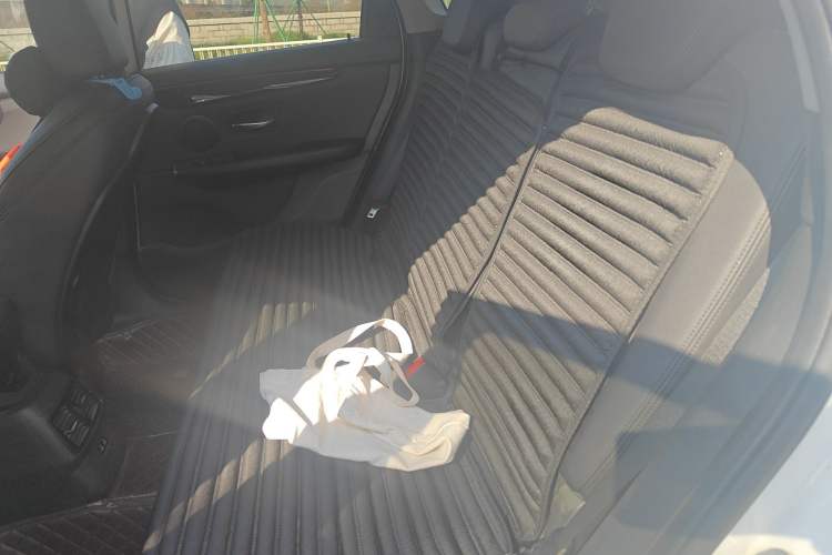 Used BMW 2 Series Active Tourer 2019 218i Luxury Sports Package Left Rear Seat