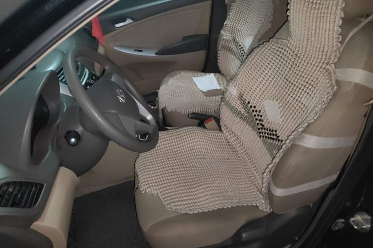 Used Hyundai Verna (older generation) 2010 Sedan 1.4L Manual Comfort GS
