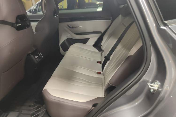 Used BYD Song PLUS New Energy 2025 DM-i 112KM Prestige Model Left Rear Seat