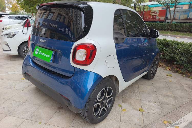 Used smart fortwo 2016 0.9T 66kW Hardtop Pioneer Edition