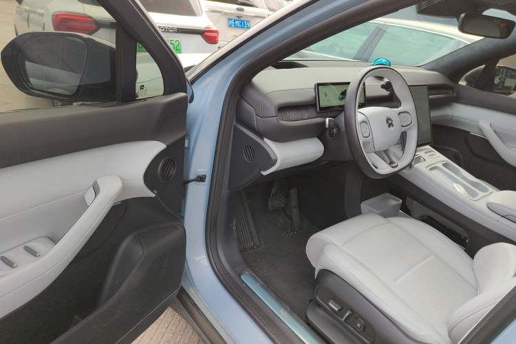 Used Nio ES6 2024 75 kWh Driver Seat