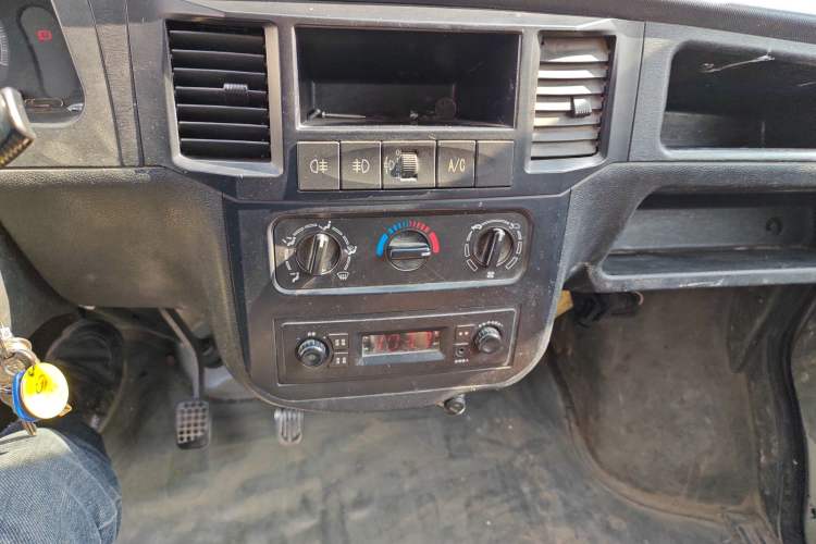 Used Wuling Zhiguang 2013 1.0L Practical Version