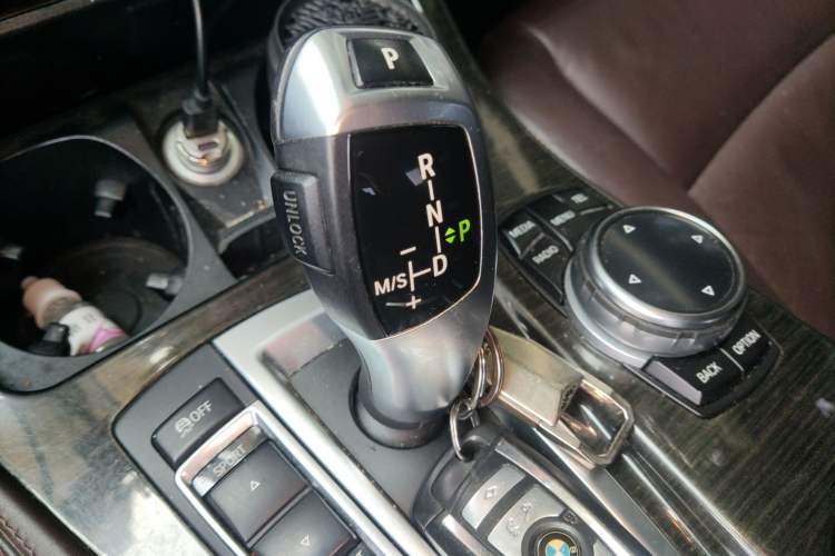 Used BMW 5 Series 2014 525Li Luxury Design Package