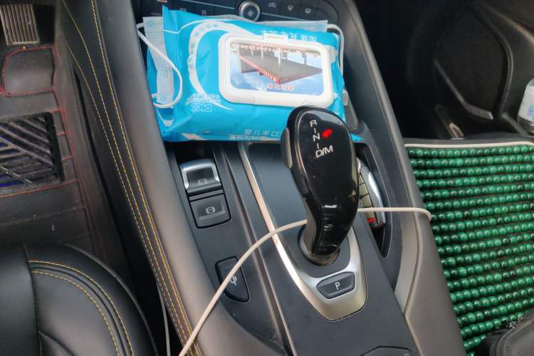 Used Haval F7x 2019 2.0T Four-Wheel Drive Intelligent Sport Edition Gear Lever