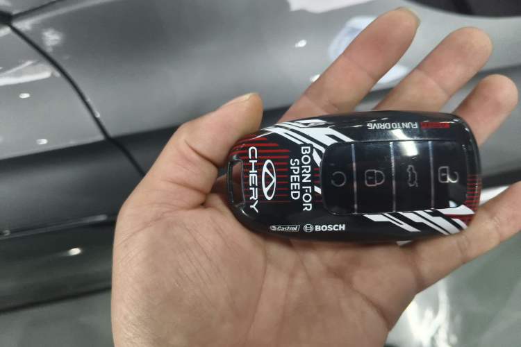 Used Chery Arrizo 8 2023 High-Performance Edition 2.0T DCT Powerfully Equipped Vehicle Key