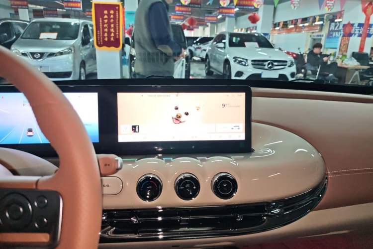 Used Wuling Bingo 2025 333 km Lingxi Deluxe Edition Audio And AC Panel