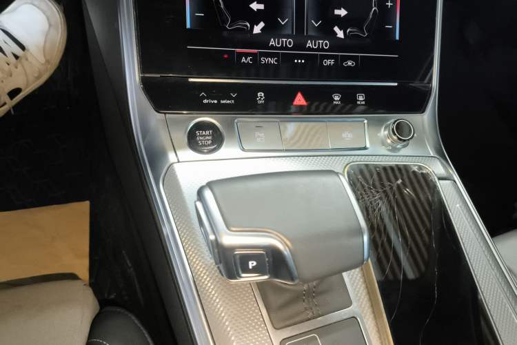 Used Audi A6L 2024 45 TFSI Prestige Dynamic Edition Gear Lever