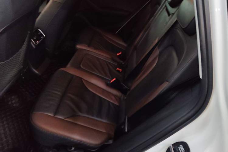 Used Audi Q5 2017 Plus 40 TFSI Technology Model
