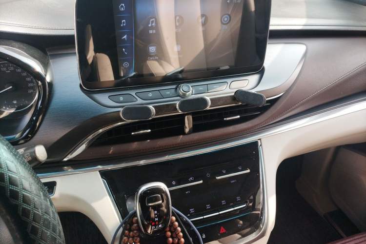 Used Buick GL8 2020 Land Cruiser Executive Class 652T Comfort Model