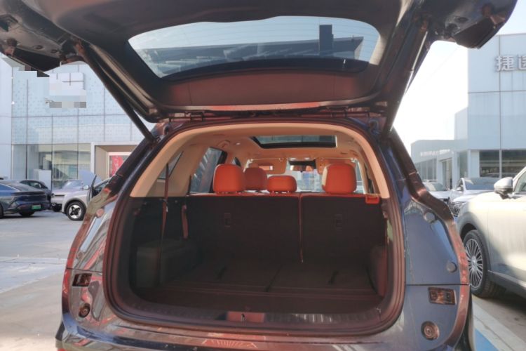 Used Landian E5 PLUS 2026 Model 165km Long-Range First-Adoption Version Ultra 7-seater