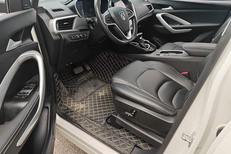 Used Baojun 530 2021 Global Car Anniversary Edition 1.5T CVT Prestige Connected Model 6 Seats Driver Seat