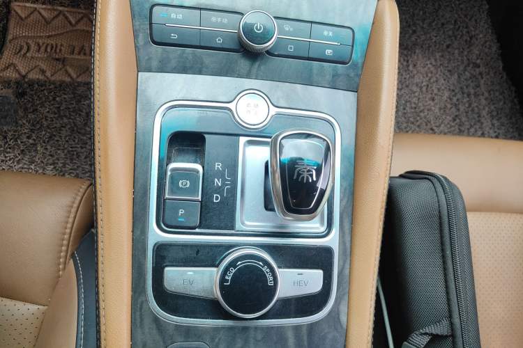 Used BYD Qin New Energy 2017 1.5T Luxury Model Gear Lever