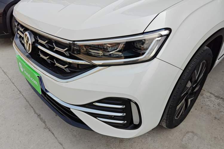 Used Volkswagen Tayron 2023 Revised Version 380TSI All-Wheel Drive R-Line High-Energy Edition