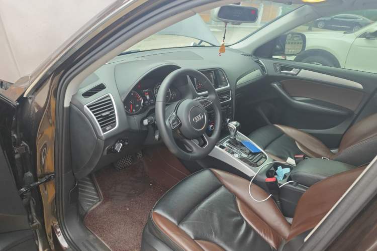 Used Audi Q5 2018 Collector's Edition 40 TFSI Technology Model