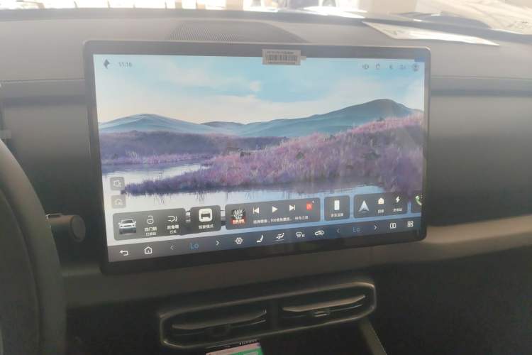 Used Formula Leopard Titanium 3 2025 501 km All-Wheel Drive Intelligent Driving Max Edition
