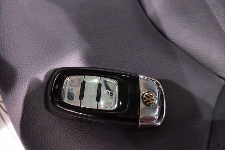 Used Volkswagen Phideon 2019 380TSI Two-Wheel Drive Business Edition China VI Standard
