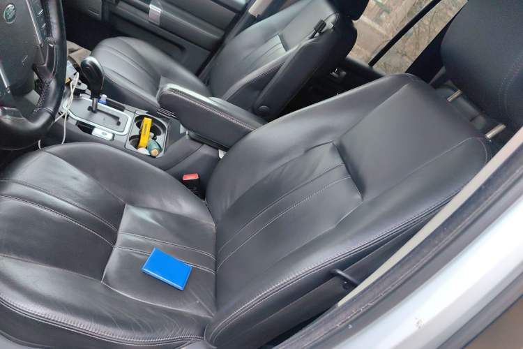 Used Land Rover Discovery 2010 5.0 V8 HSE Gasoline Model Left Front Seat