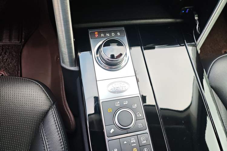 Used Land Rover Discovery 2018 3.0 SC V6 HSE