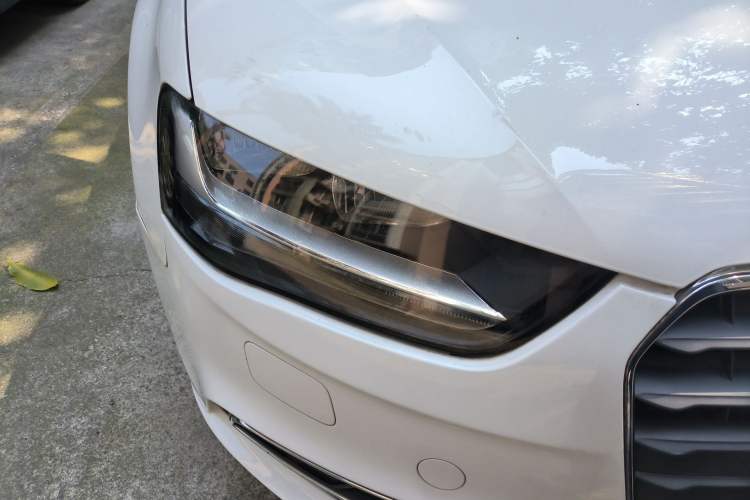 Used Audi A4L 2013 30 TFSI Automatic Comfort Model Right Front Headlight