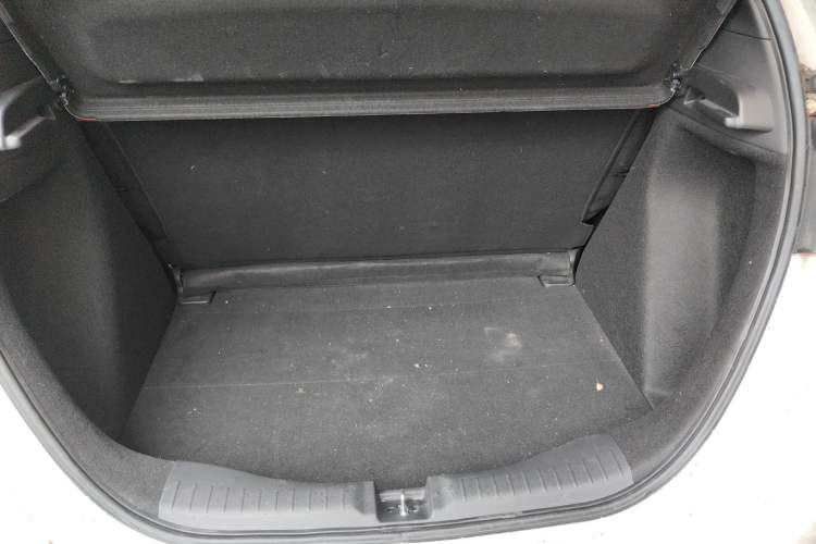 Used Honda LIFE 2023 1.5L CVT SPO-SS Dynamic Edition Trunk