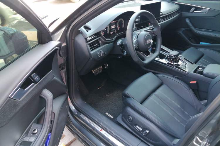 Used Audi A4L 2024 40 TFSI Luxury Dynamic Edition