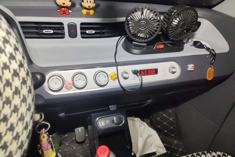 Used Wuling Hongguang MINIEV 2022 Macaron Premium Model – Lithium Iron Phosphate