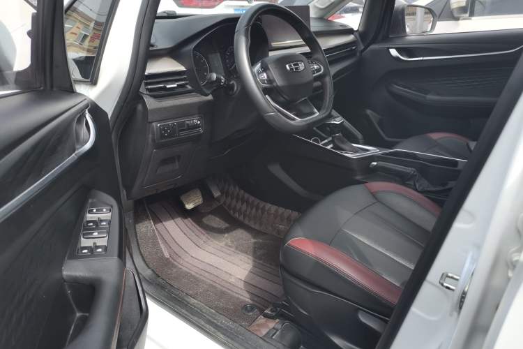 Used Geely Auto Vision X3 2021 PRO 1.5L CVT Deluxe Model
